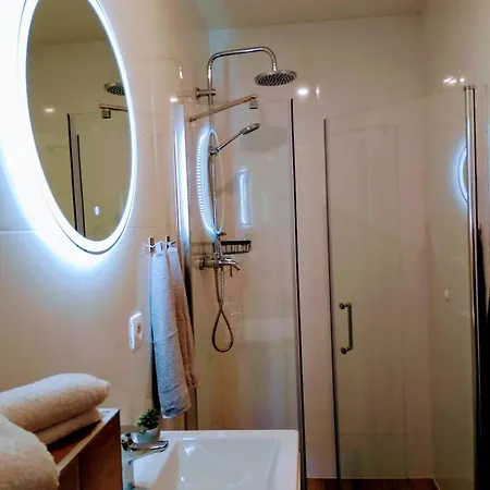 公寓 Shelly Vlachy